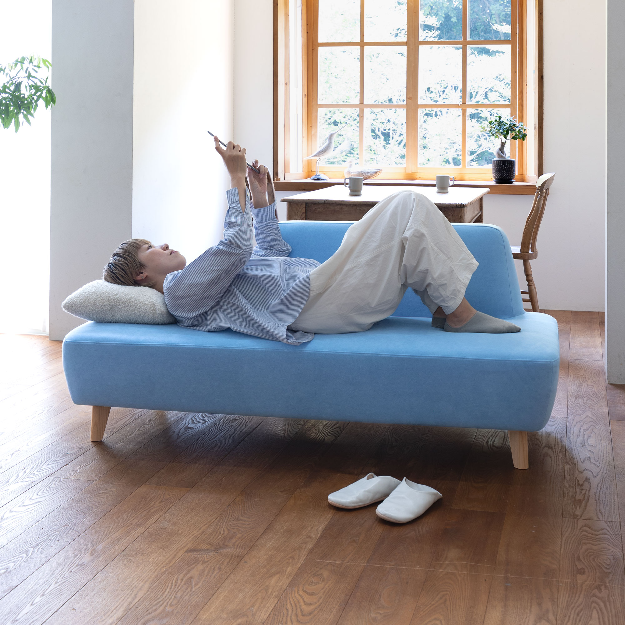 【美品】NOYESソファ スモール3人掛け ヘッドレスト付き Cortile スモール3人掛け | 国産ソファブランド NOYES